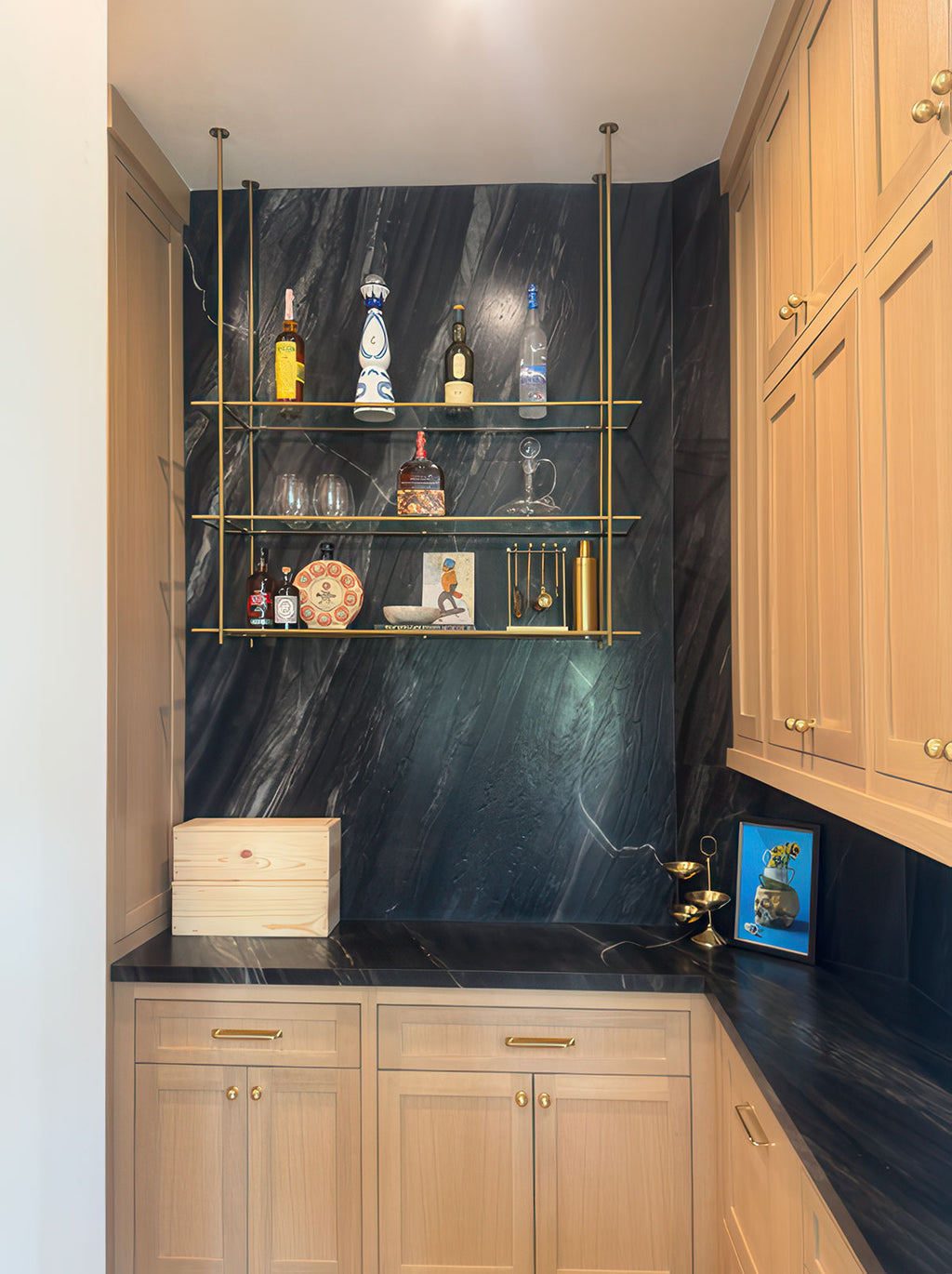 Andes Black Quartzite Slab — room scene