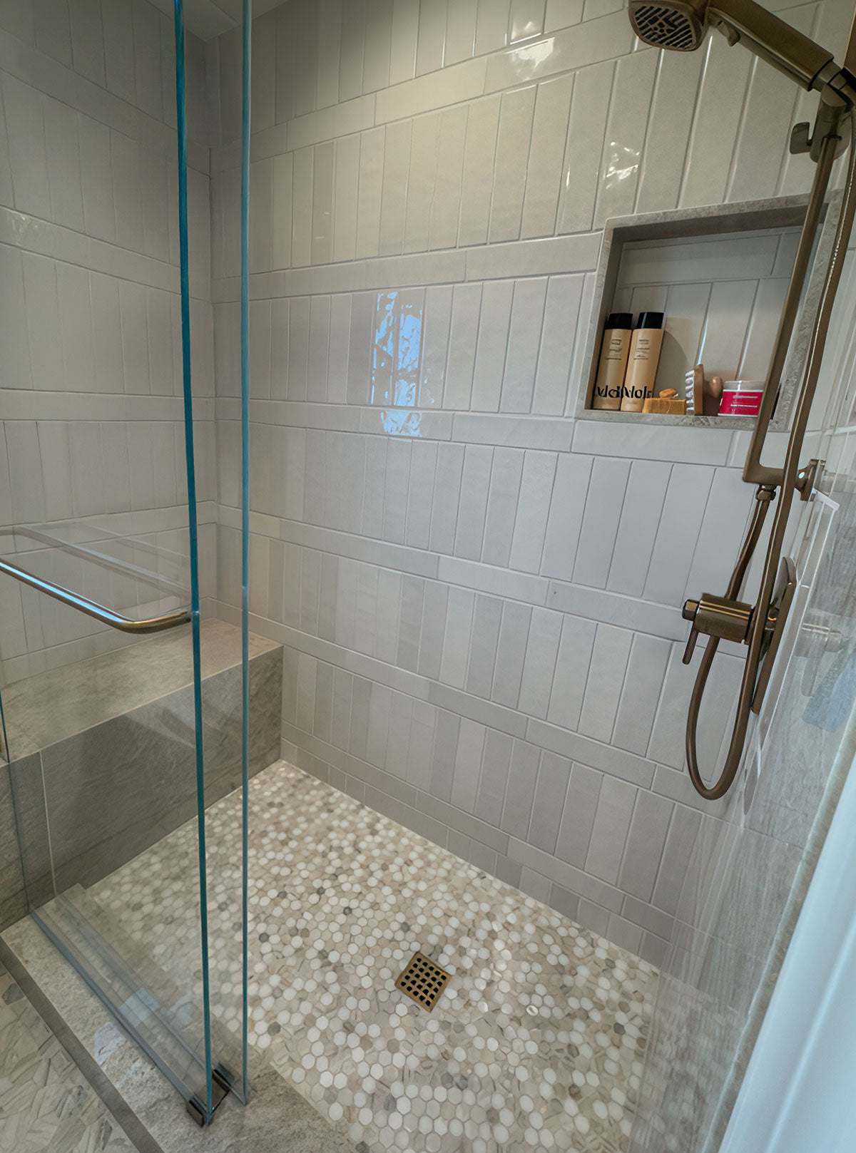Angora Tibi Polished Marble Mosaic — installed room view — color Tibi