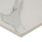 Regallo Calacatta Isla, supplier edge close-up — design reference