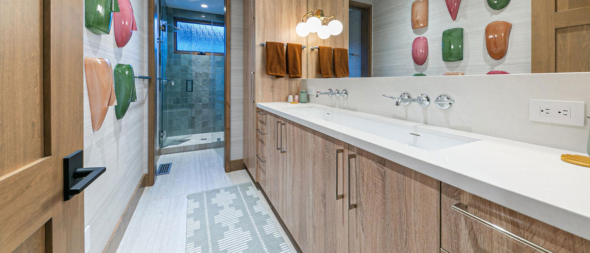 Calico White quartz — room scene