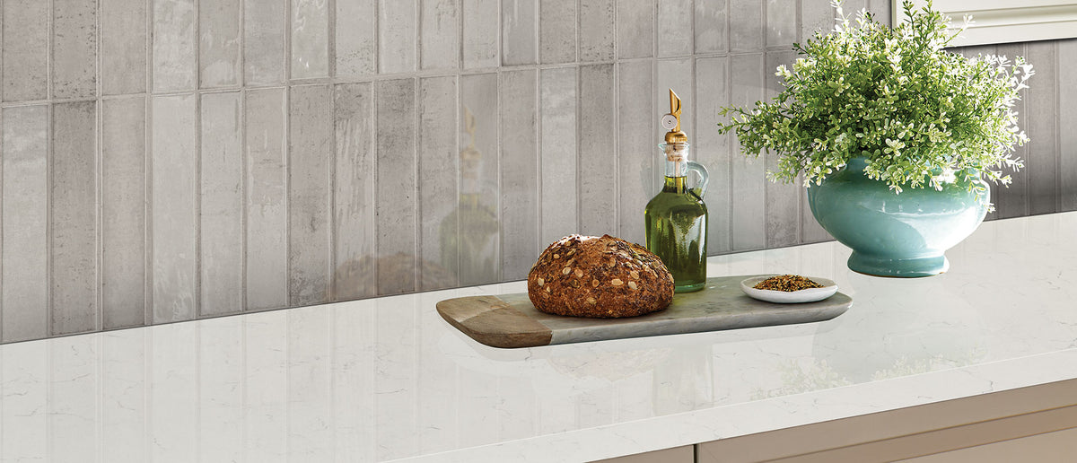Carrara Delphi quartz — room scene