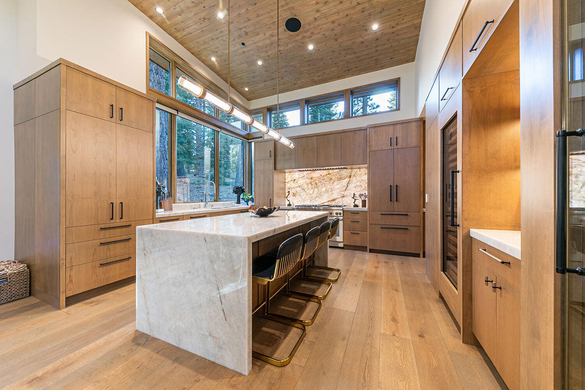 Cristallo Quartzite Slab — room scene