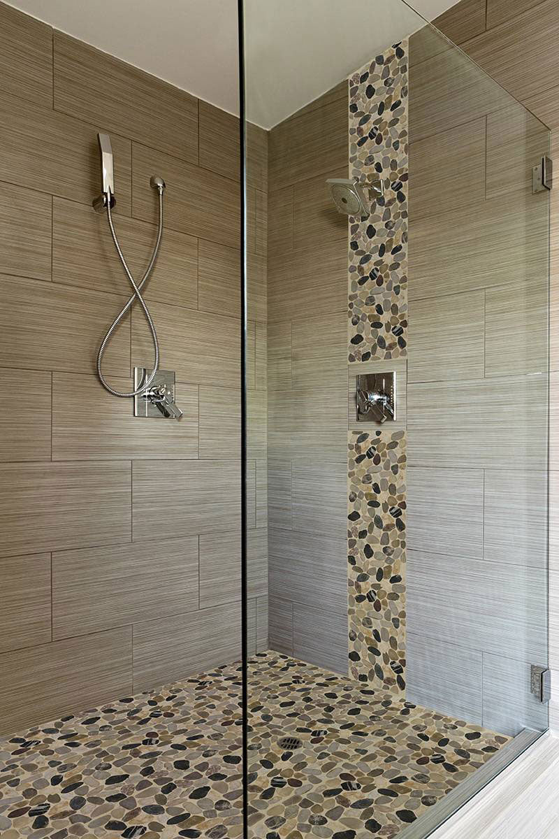 Rio Lago Natural-Stone Pebble Mosaic — installed room view — color Mix River