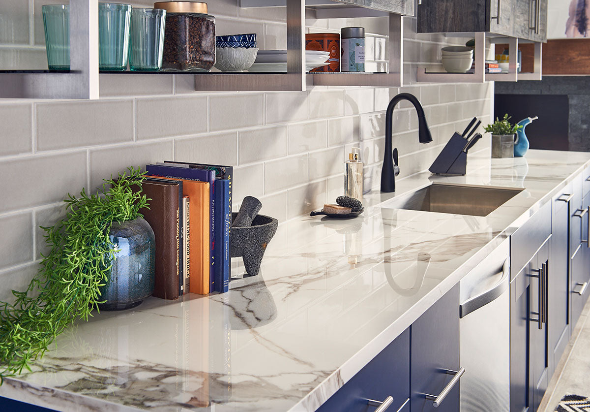 Highland Park Portico Pearl 4x12, supplier wall-tile room scene (SMOT-PT-PORPEA412)