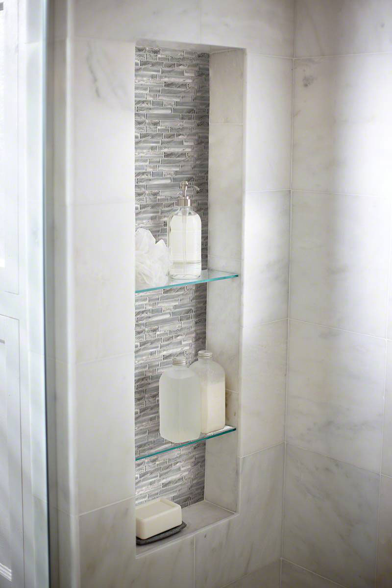Silver Canvas Interlocking 8mm Crystallized-Glass Mosaic — installed room view — color Silver Canvas
