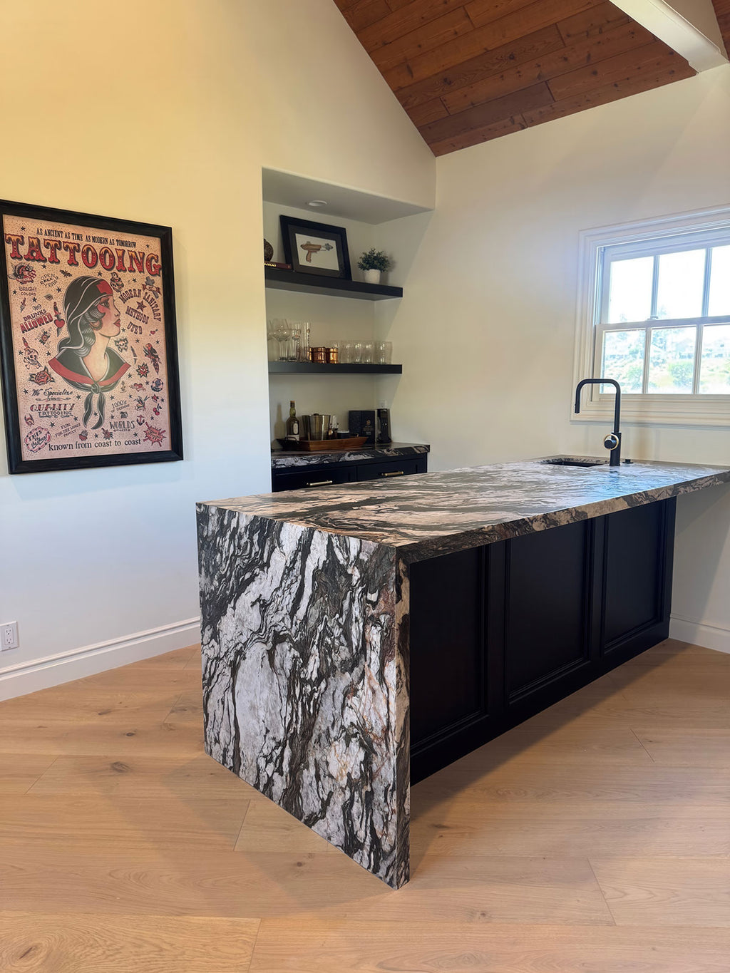 Tempest Quartzite Slab — room scene
